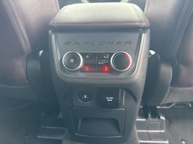 Used 2026 Ford Explorer Platinum w/ LUX Leather Package AWD/4WD image 12