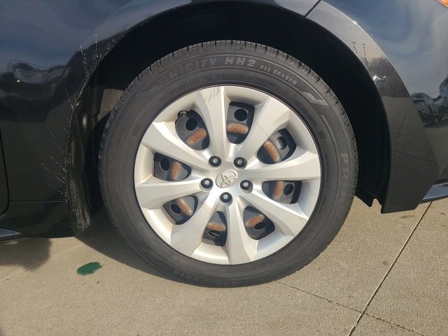 Used 2022 Toyota Corolla LE image 9