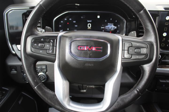 Used 2022 GMC Sierra 1500 Elevation w/ Preferred Package image 17