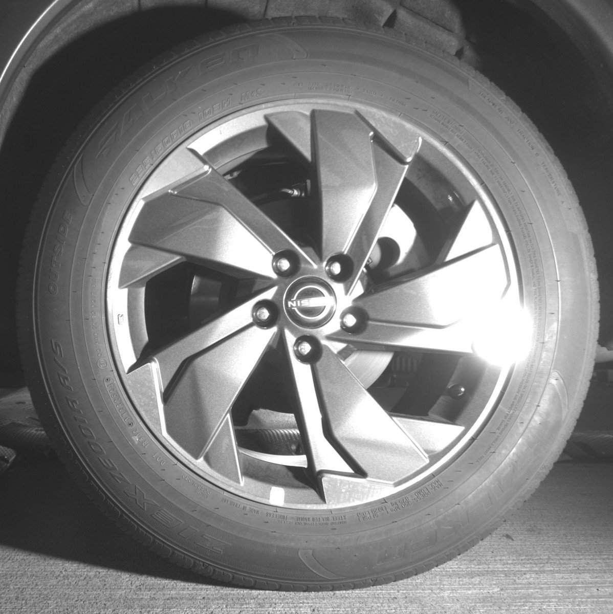 Used 2025 Nissan Rogue SV FWD image 14