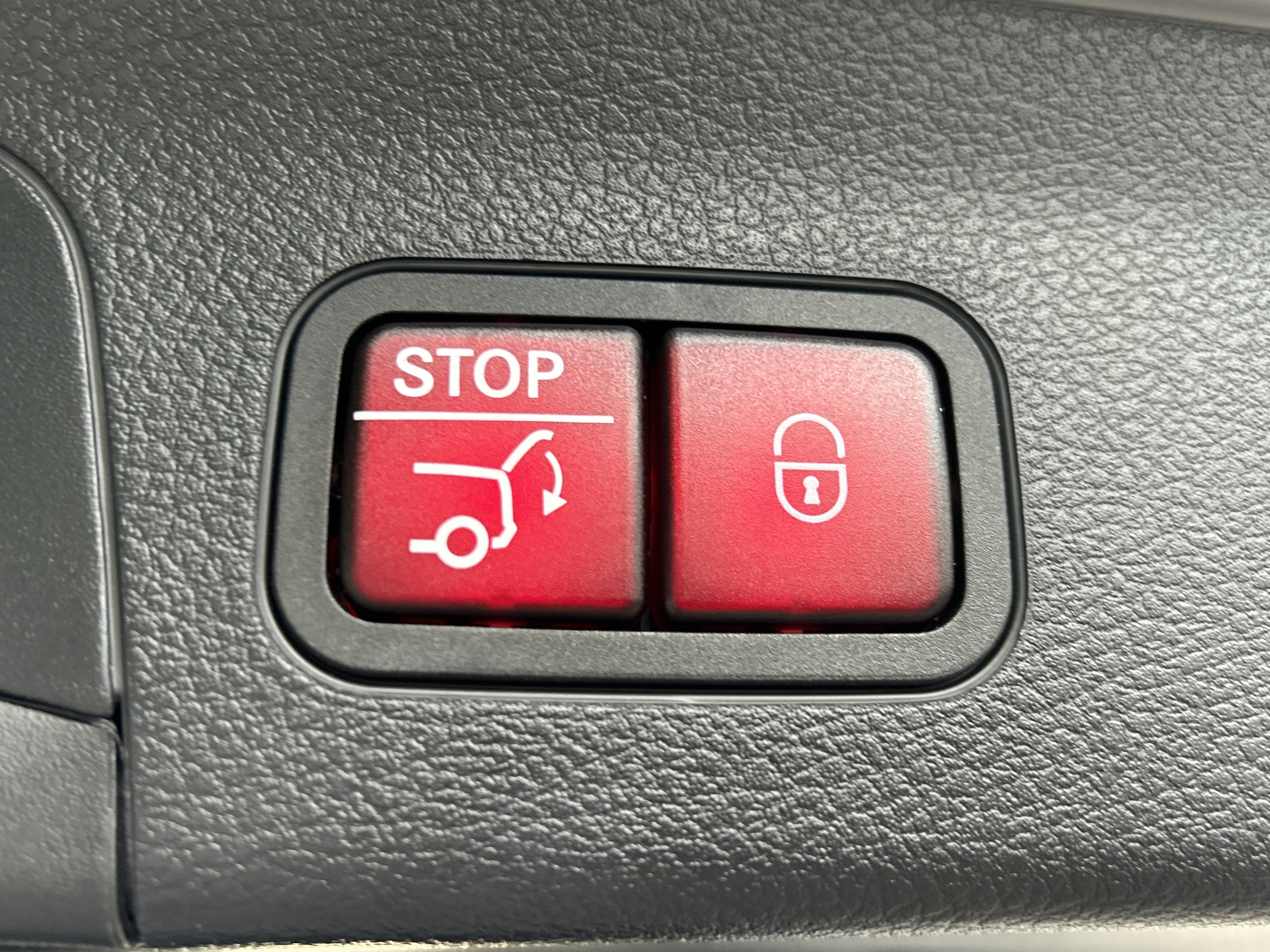 Certified 2024 Mercedes-Benz GLS 580 4MATIC image 13