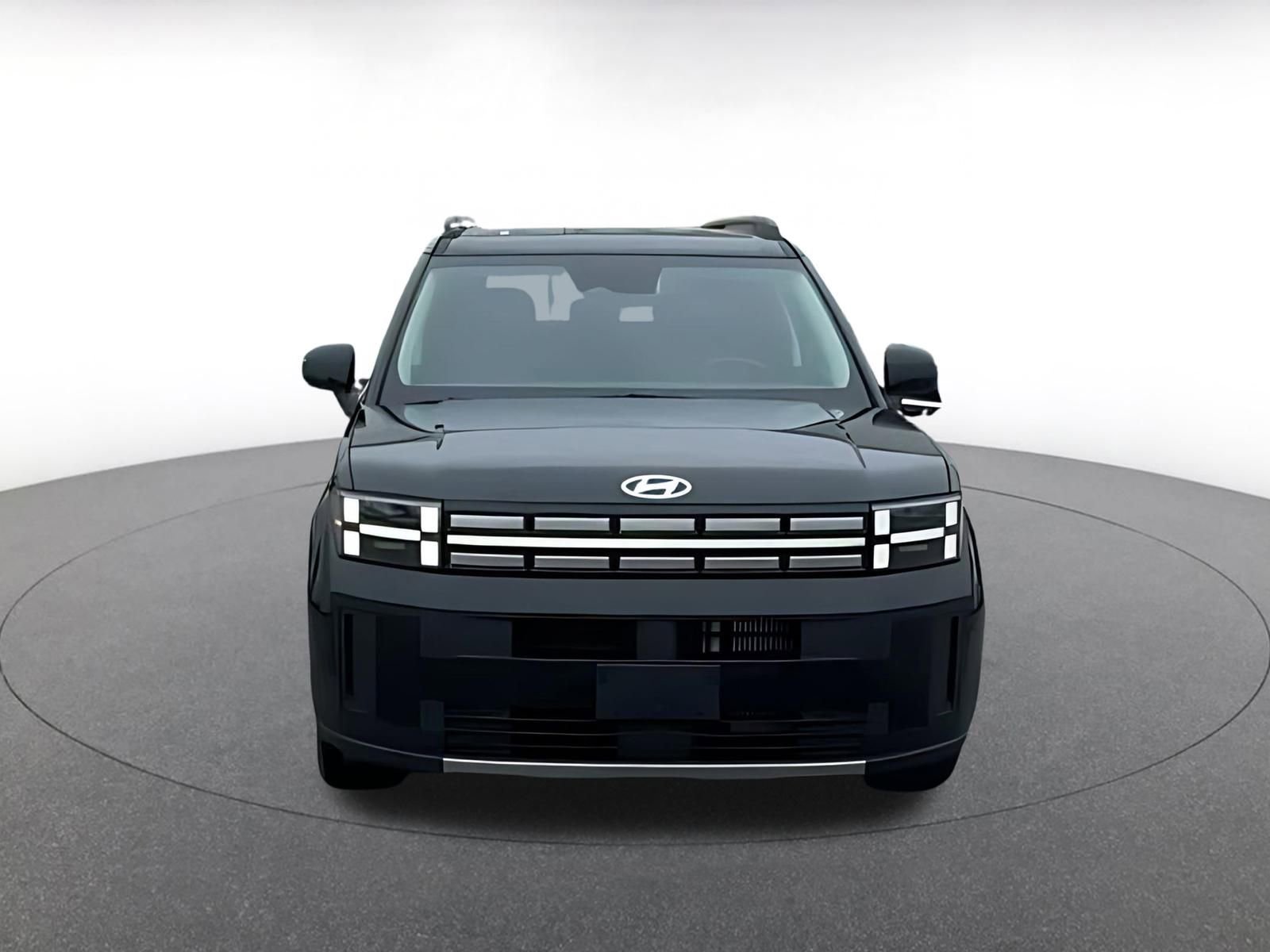 Used 2025 Hyundai Santa Fe SEL image 4