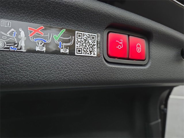 New 2026 Mercedes-Benz C 300 4MATIC Sedan image 31