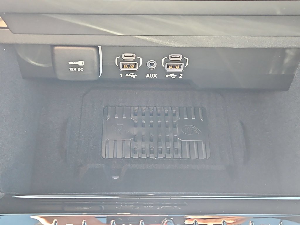 New 2026 Jeep Grand Wagoneer Summit w/ 8-Passenger Seating Package AWD/4WD image 26