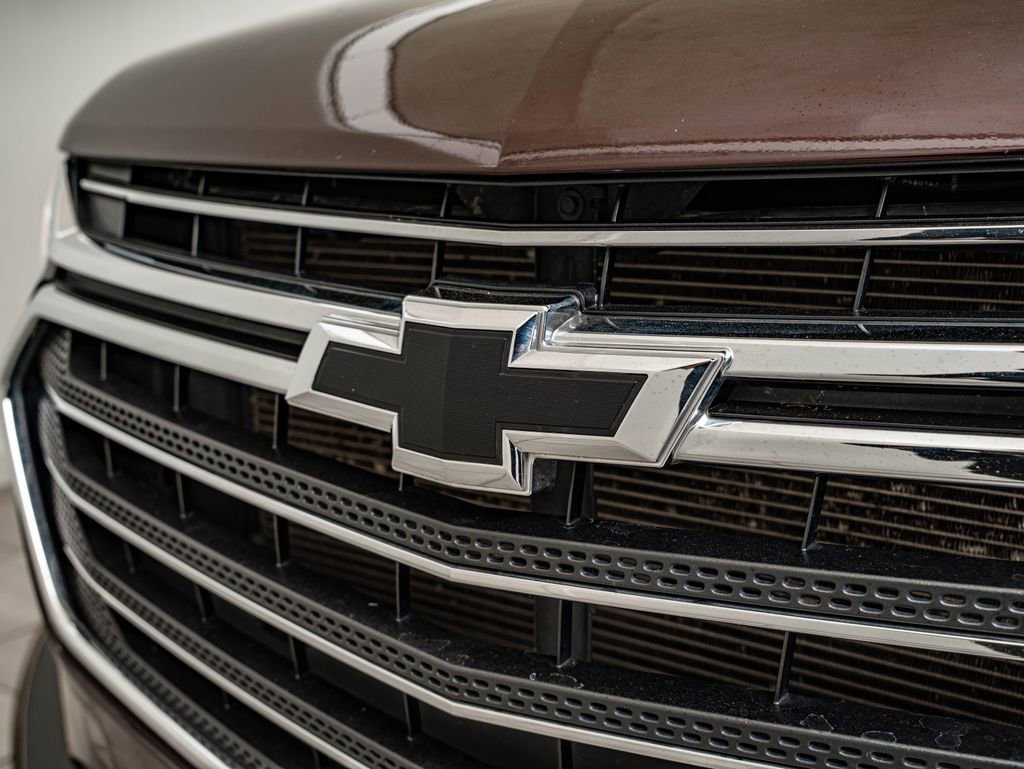 Used 2020 Chevrolet Traverse LT FWD image 12