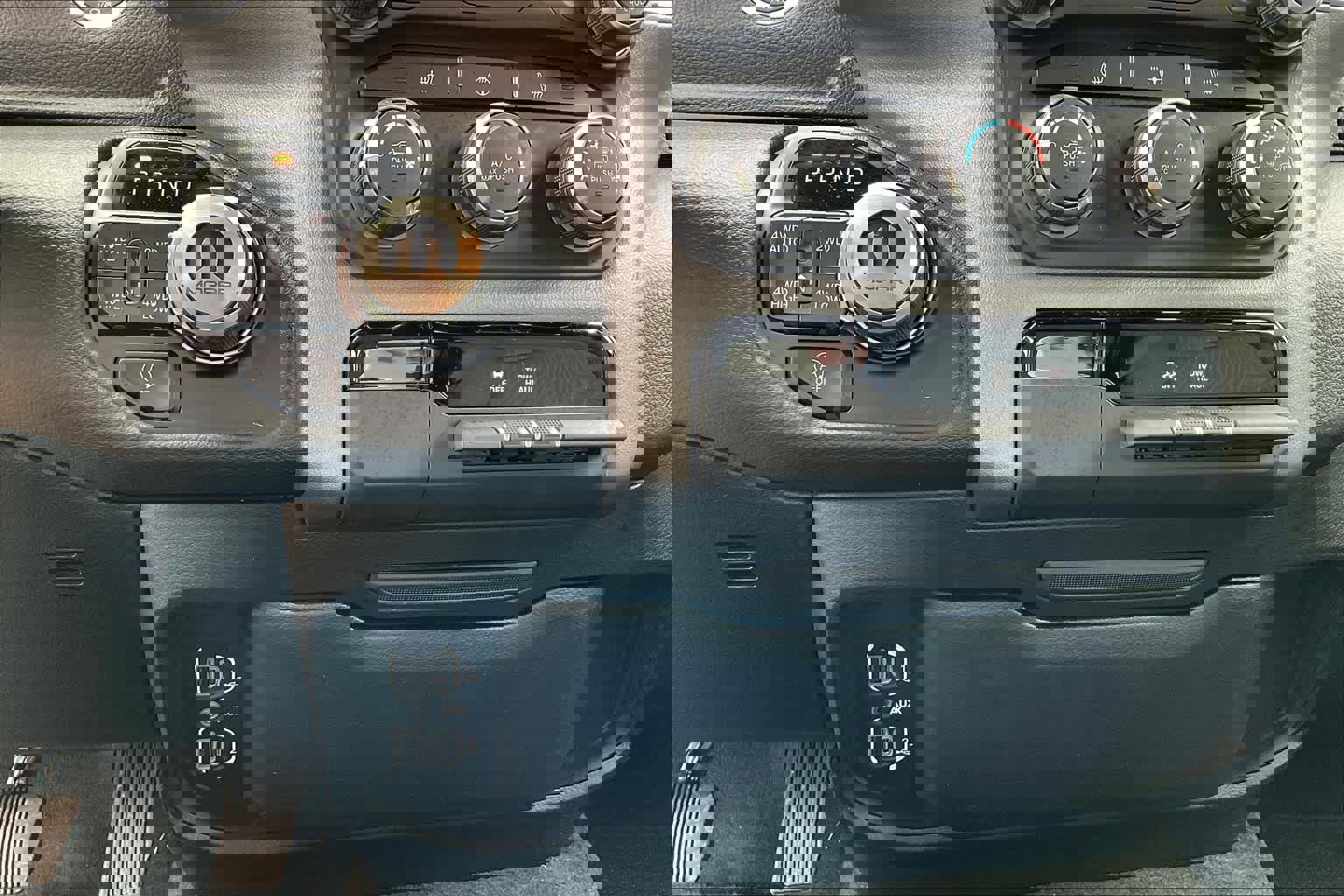 Used 2023 RAM 1500 Lone Star image 34