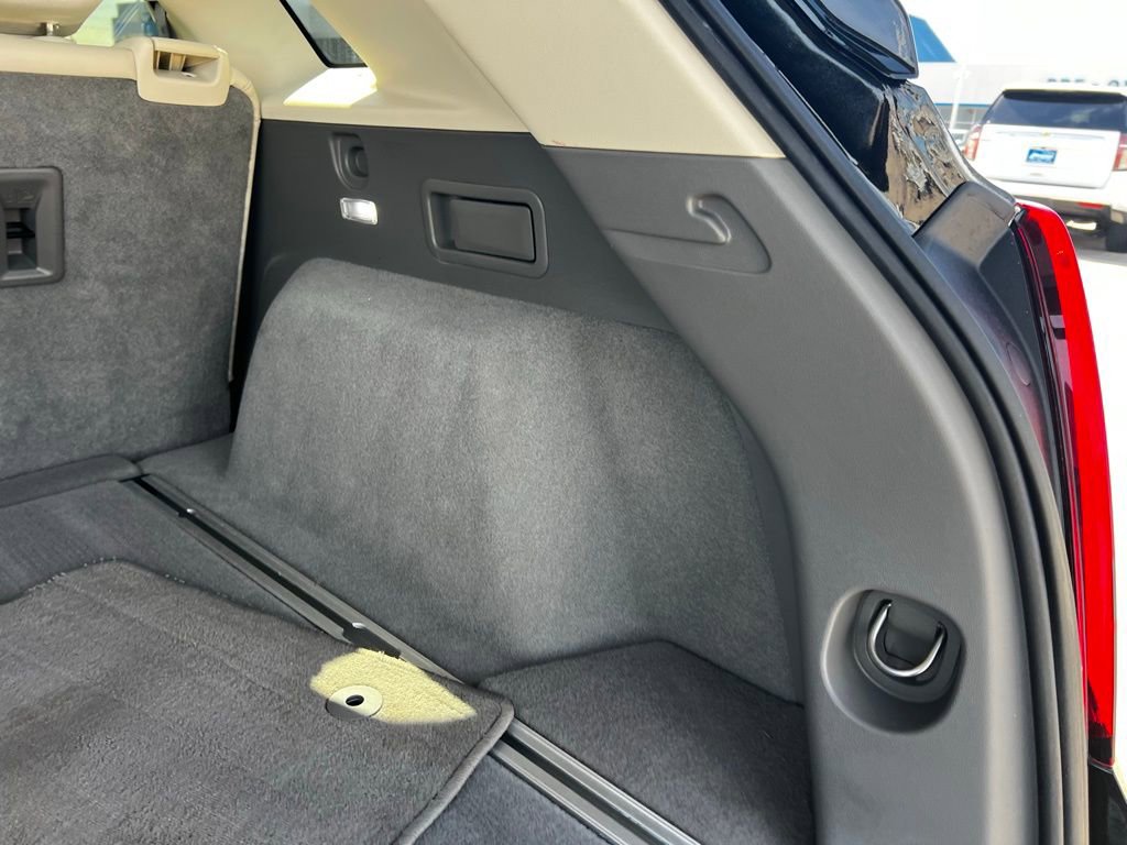Used 2023 Cadillac XT5 Premium Luxury w/ Technology Package image 16