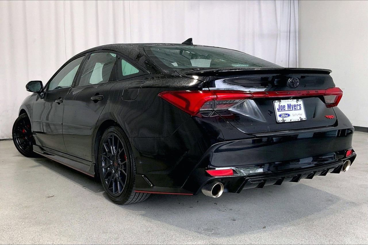 Used 2021 Toyota Avalon TRD image 5