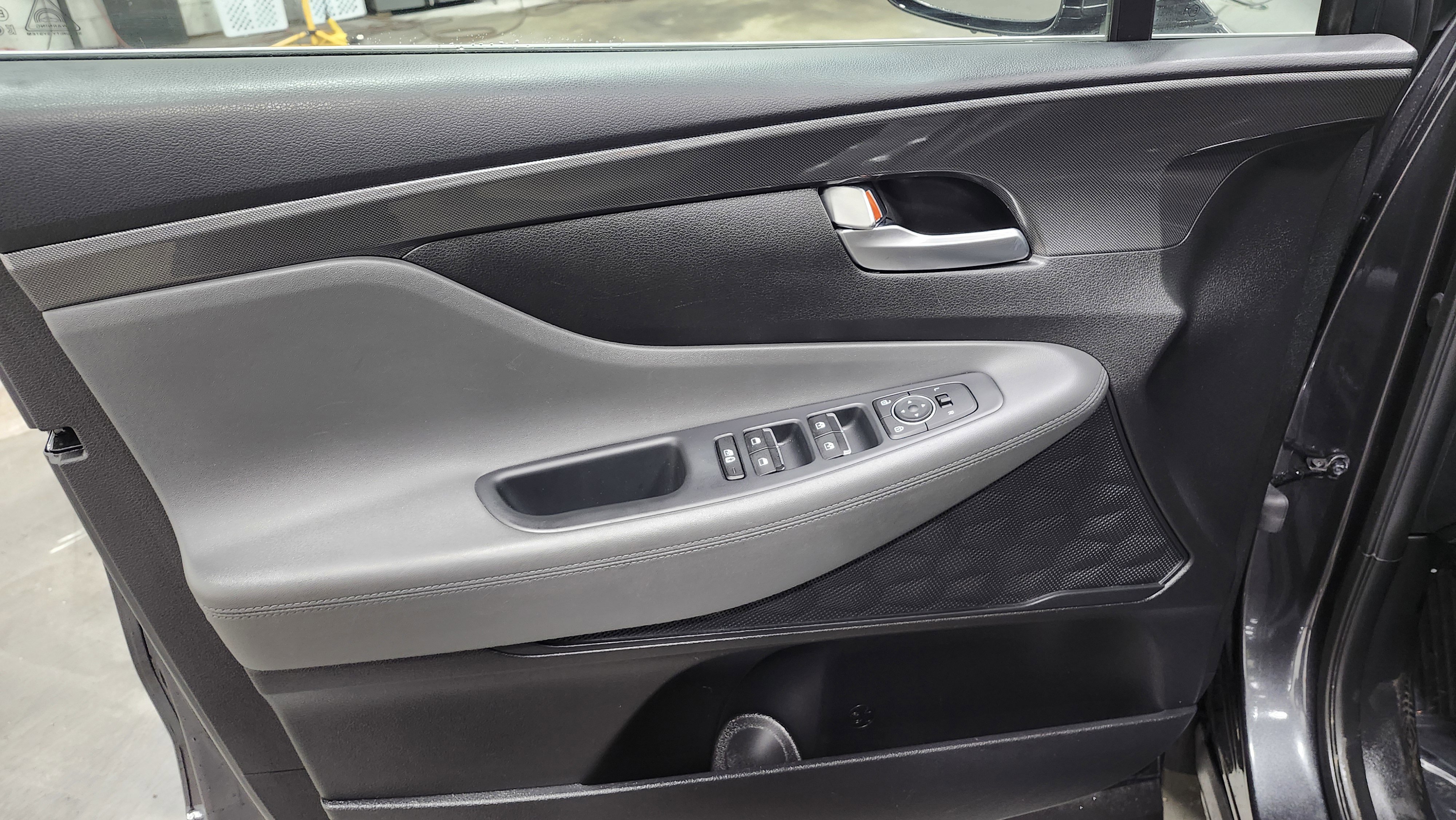 Used 2023 Hyundai Santa Fe SEL image 29