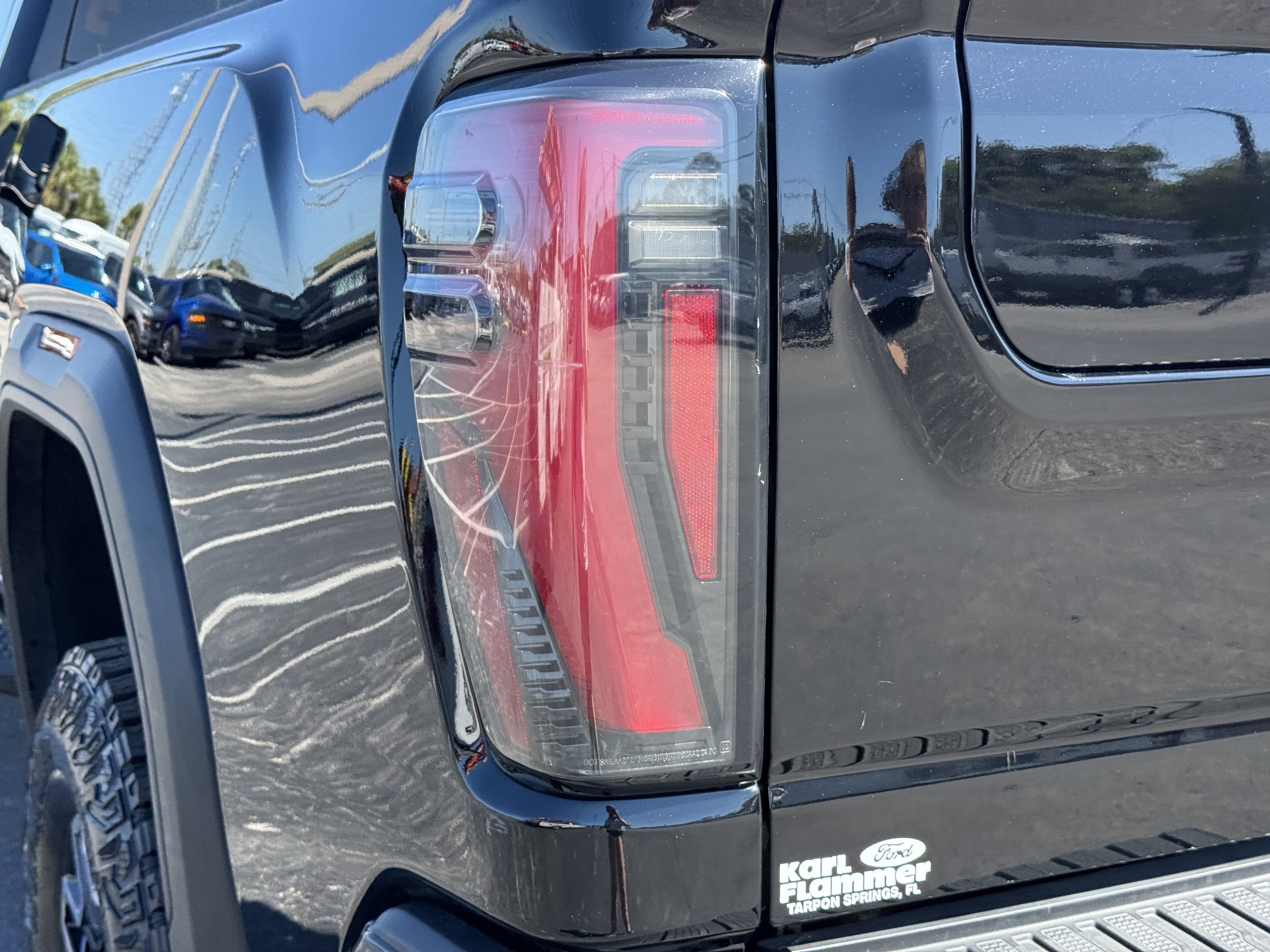 Used 2024 GMC Sierra 2500 AT4X AWD/4WD image 7