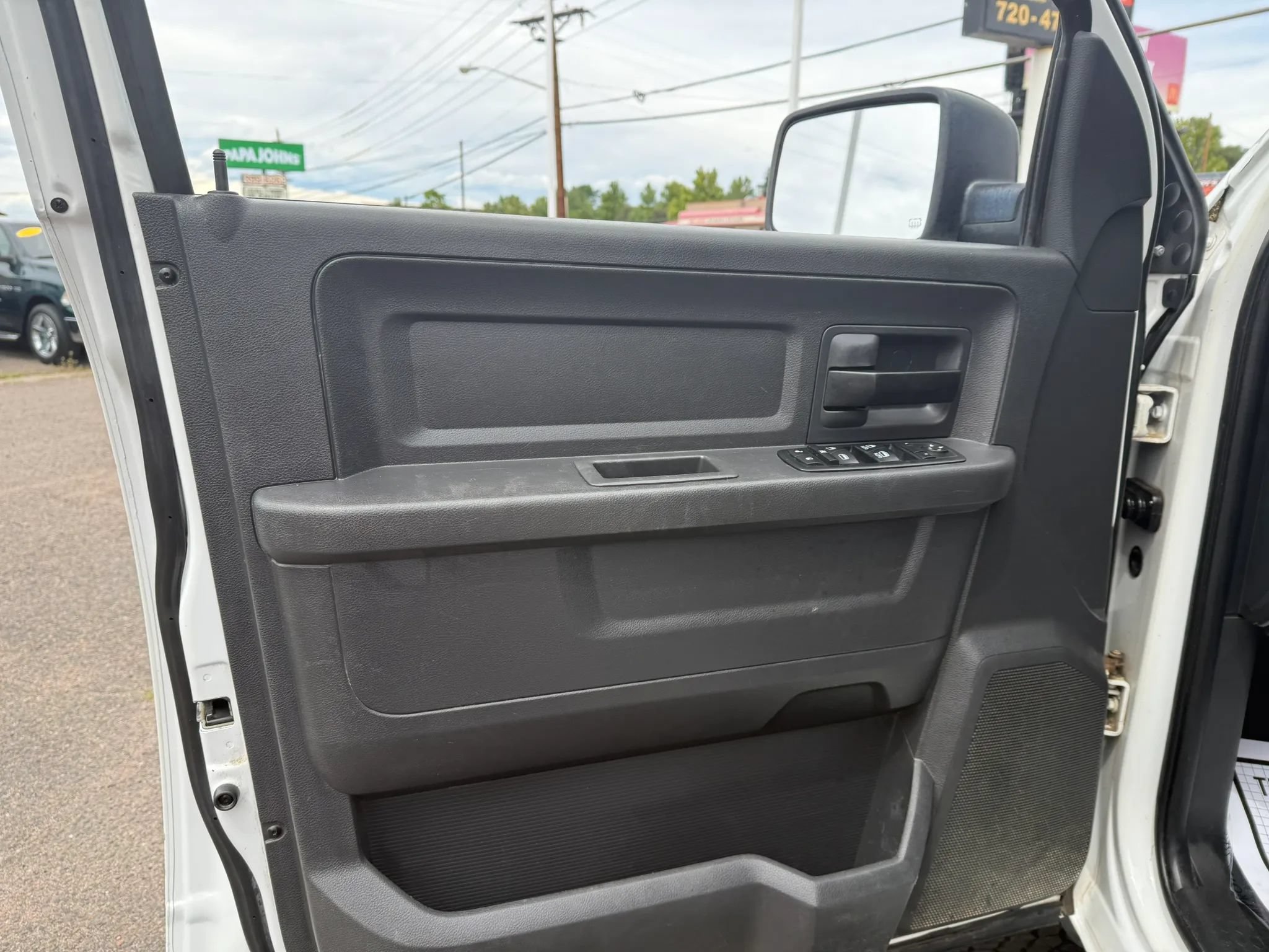 Used 2012 RAM 1500 ST AWD/4WD image 12