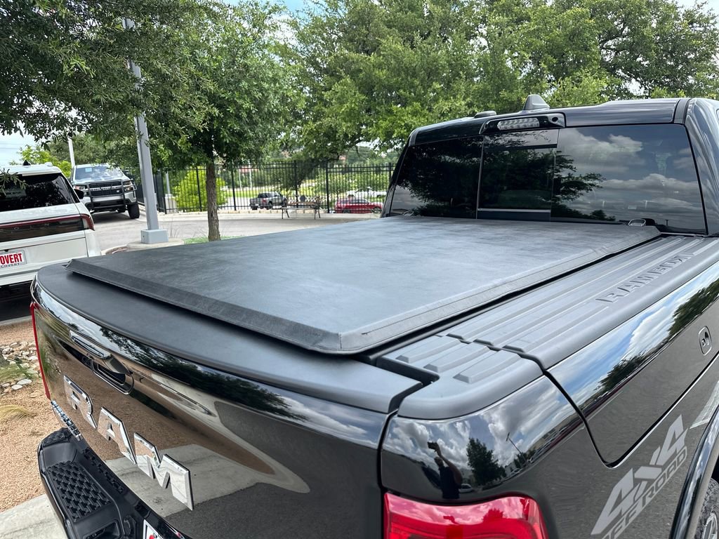 Used 2025 RAM 1500 Tungsten w/ Off Road Group AWD/4WD image 39