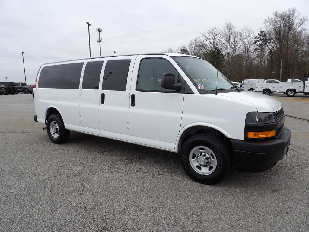 Used 2020 Chevrolet Express 3500 LS image 10