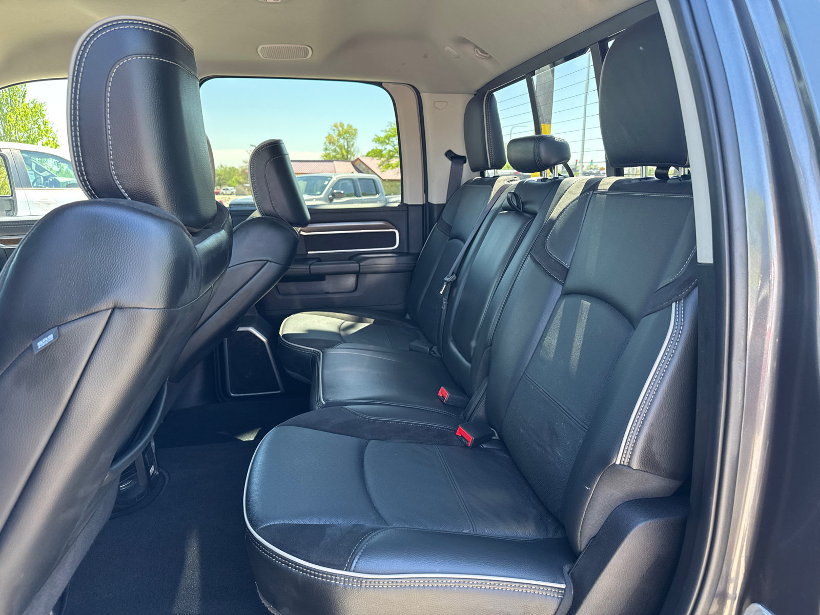 Used 2024 RAM 2500 Laramie AWD/4WD image 6
