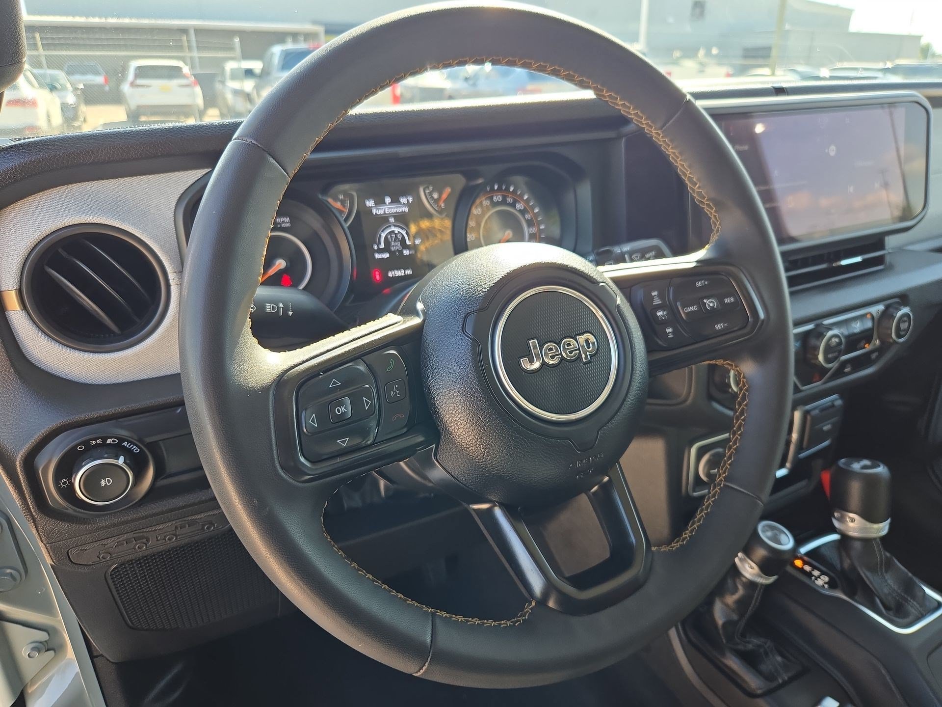 Used 2024 Jeep Wrangler Unlimited Sport AWD/4WD image 17
