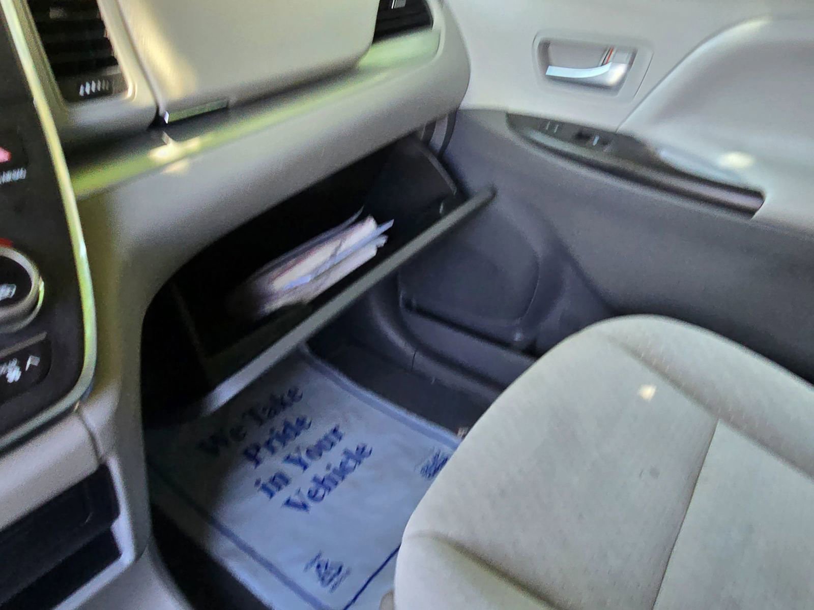 Used 2019 Toyota Sienna LE image 22