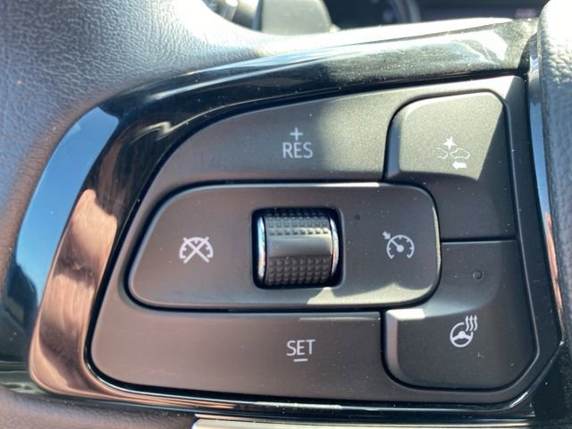 Used 2023 Buick Enclave Essence w/ Sport Touring Edition image 21