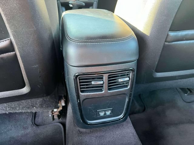 Used 2017 Dodge Charger SXT w/ Blacktop Package RWD image 25