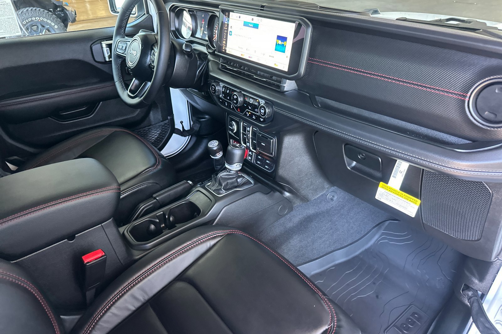 New 2025 Jeep Gladiator Rubicon image 15