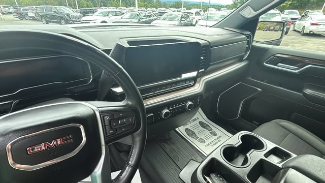 Used 2023 GMC Sierra 1500 SLE w/ X31 Off-Road Package AWD/4WD image 15