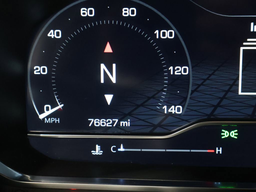 Used 2024 GMC Yukon XL SLT image 43