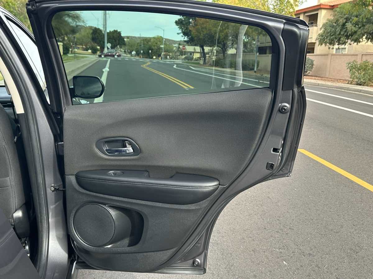 Used 2017 Honda HR-V LX image 42