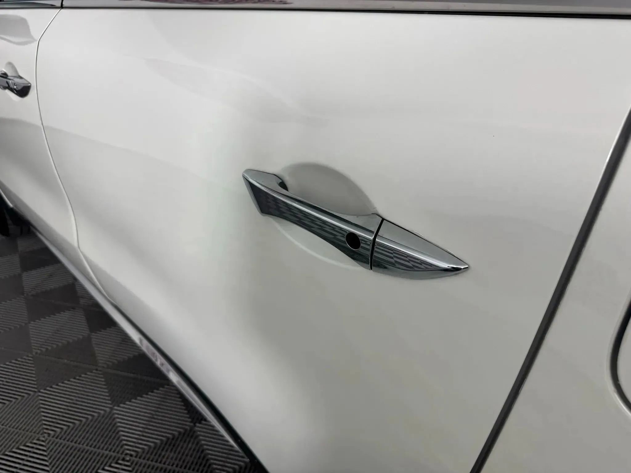 Used 2017 Acura MDX SH-AWD w/ Technology Package image 28