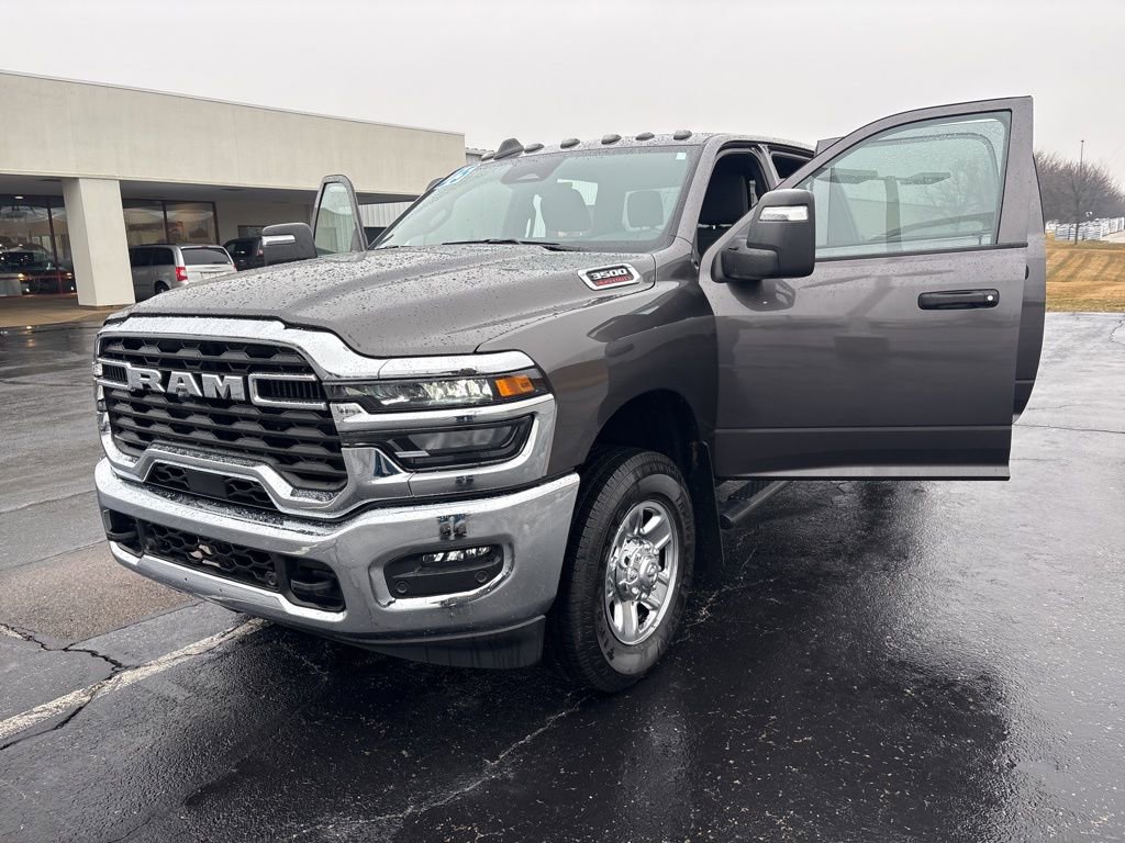Used 2025 RAM 3500 Tradesman image 13