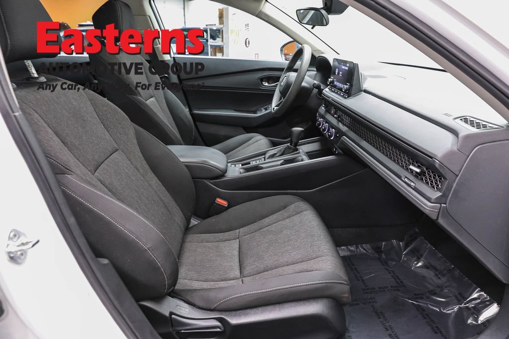 Used 2023 Honda Accord EX image 24