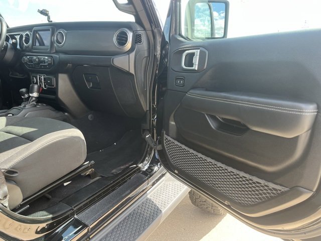 Used 2019 Jeep Wrangler Unlimited Sahara image 54