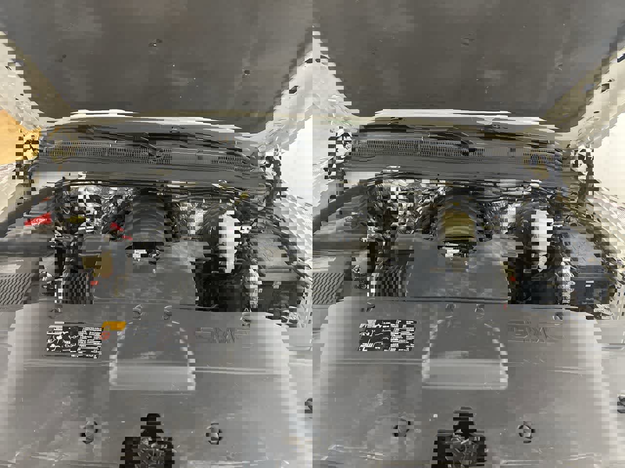 Used 2015 GMC Yukon XL Denali w/ Premium Package image 12