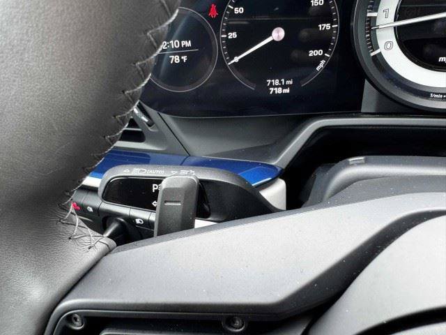 Used 2024 Porsche 911 Carrera RWD image 23