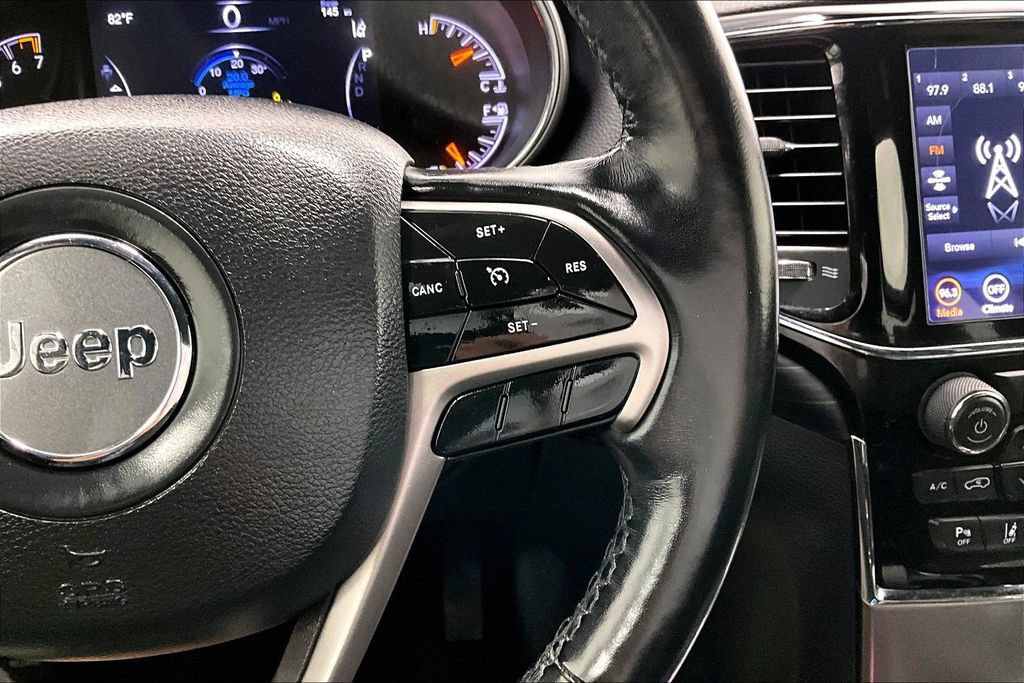 Used 2020 Jeep Grand Cherokee Altitude AWD/4WD image 25