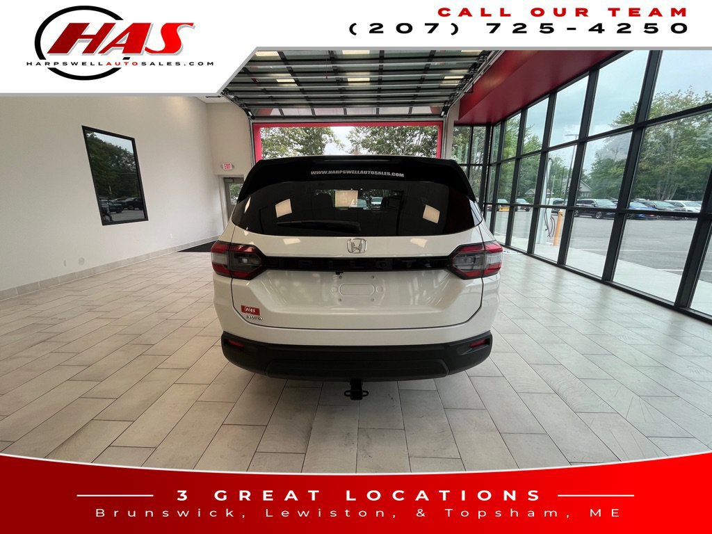 Used 2023 Honda Pilot LX image 4