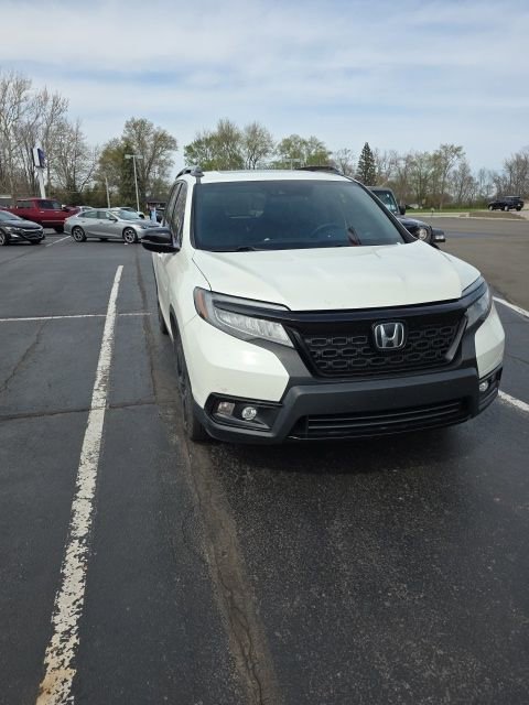 Used 2019 Honda Passport Elite image 2