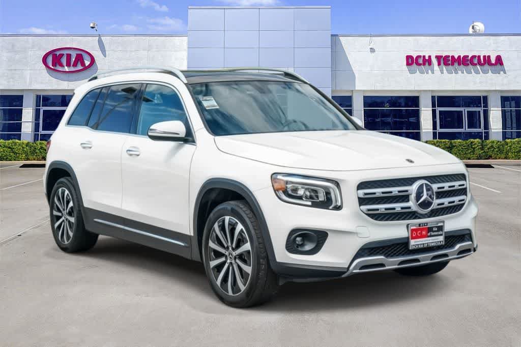 Used 2022 Mercedes-Benz GLB 250 image 3