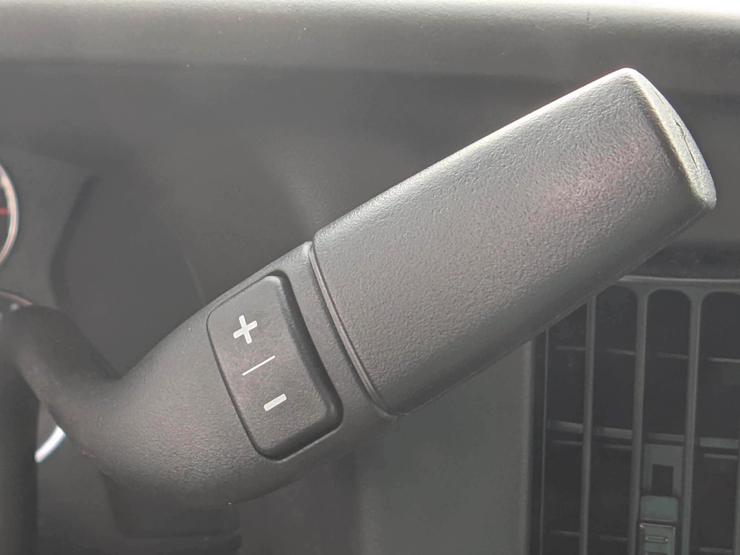 Used 2025 Chevrolet Express 3500 LT w/ LT Preferred Equipment Group RWD image 24