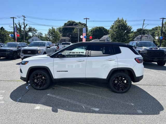 Used 2023 Jeep Compass Latitude AWD/4WD image 6