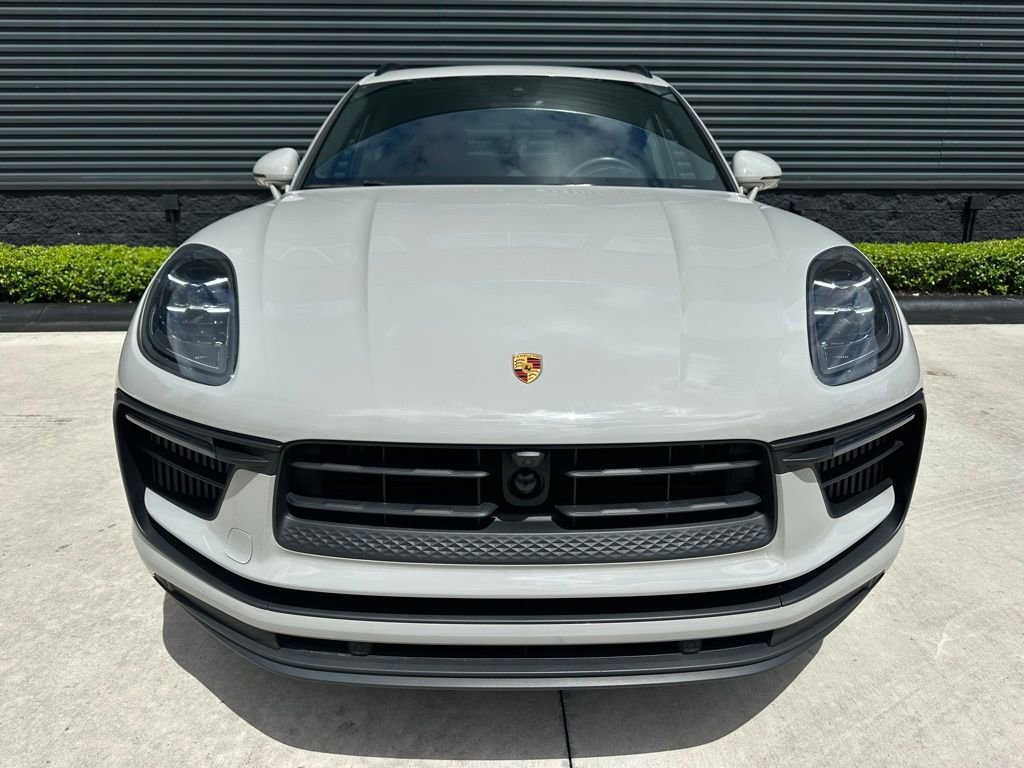Certified 2023 Porsche Macan S image 8