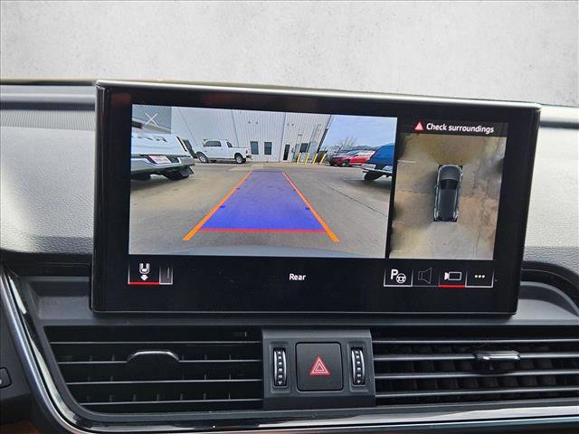 Used 2021 Audi Q5 Prestige w/ Prestige Package image 17
