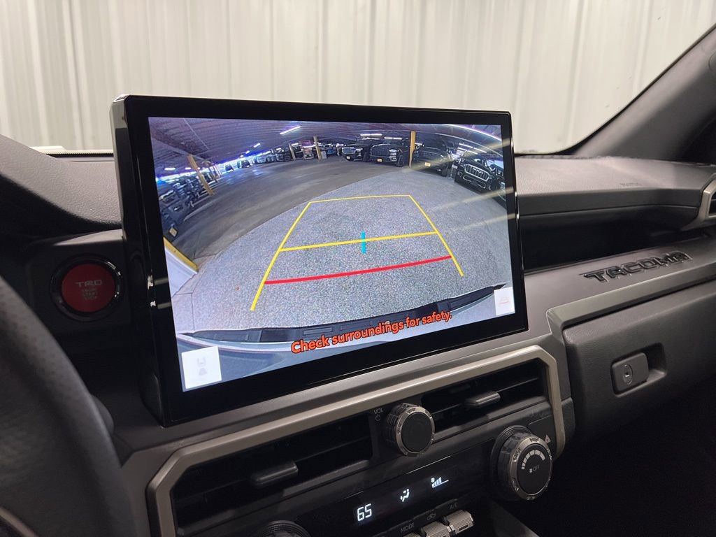 Used 2025 Toyota Tacoma TRD Sport image 20