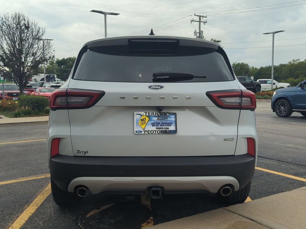 Used 2025 Ford Escape SE w/ PHEV Premium Package FWD image 4