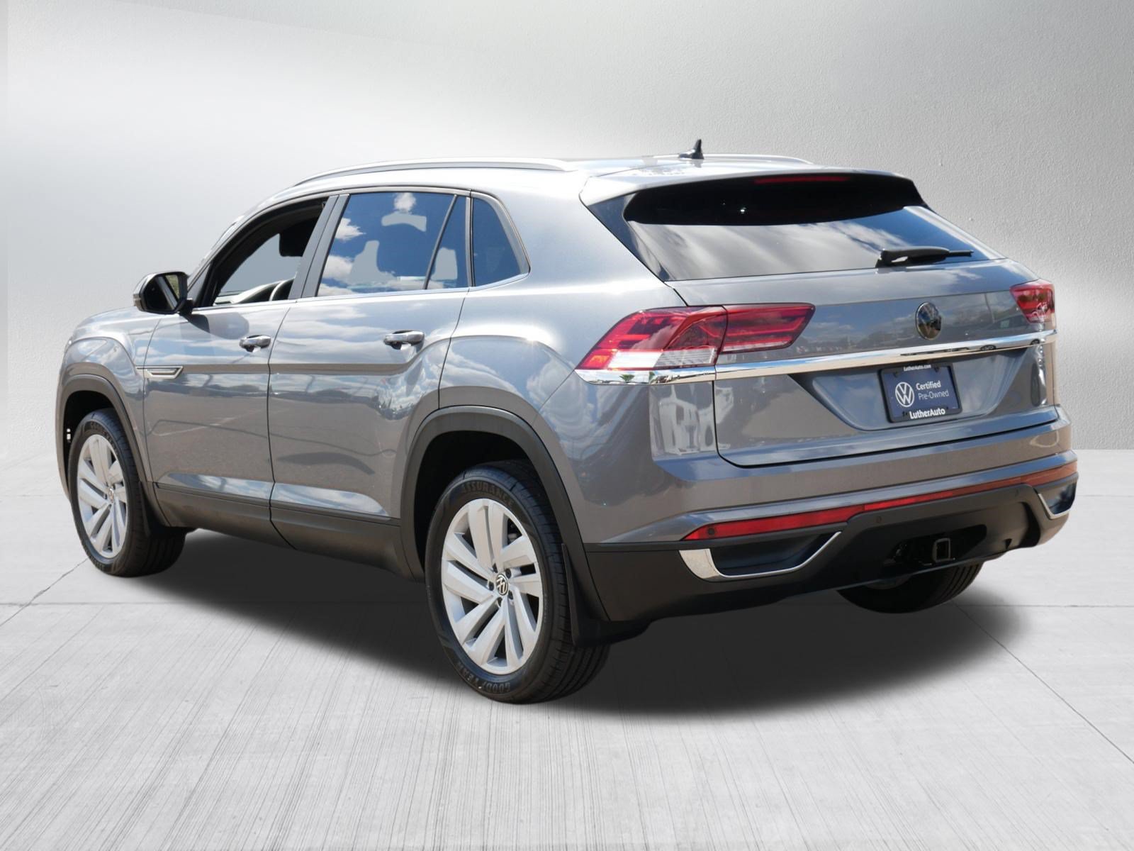 Used 2021 Volkswagen Atlas Cross Sport SE AWD/4WD image 5