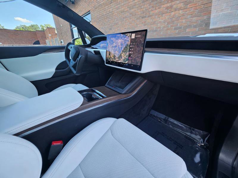 Used 2023 Tesla Model X image 57