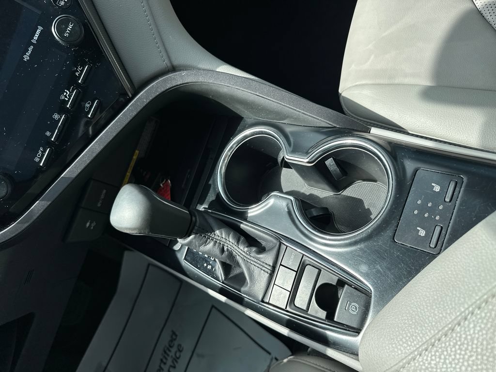 Used 2019 Toyota Camry XSE w/ Driver Assist Package FWD image 18