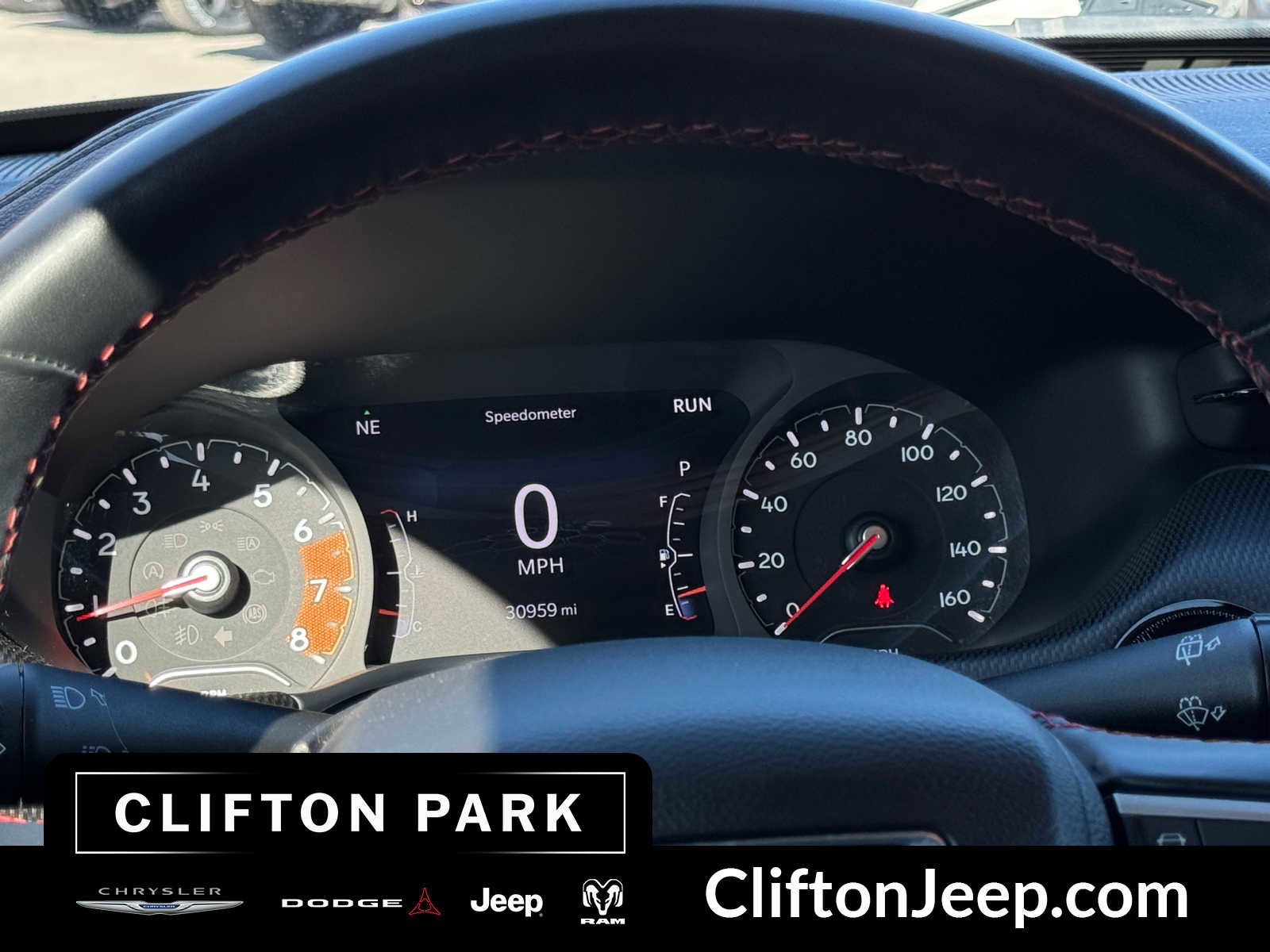 Used 2022 Jeep Compass Trailhawk w/ Trailhawk Convenience Group AWD/4WD image 22