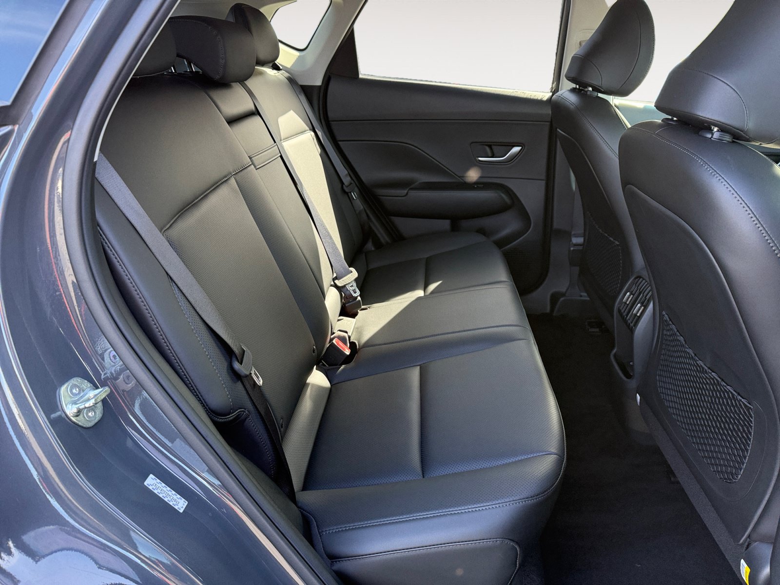Used 2025 Hyundai Kona Limited FWD image 18