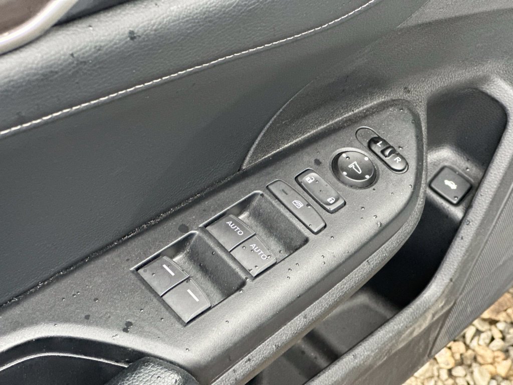 Used 2019 Honda Civic EX-L image 17