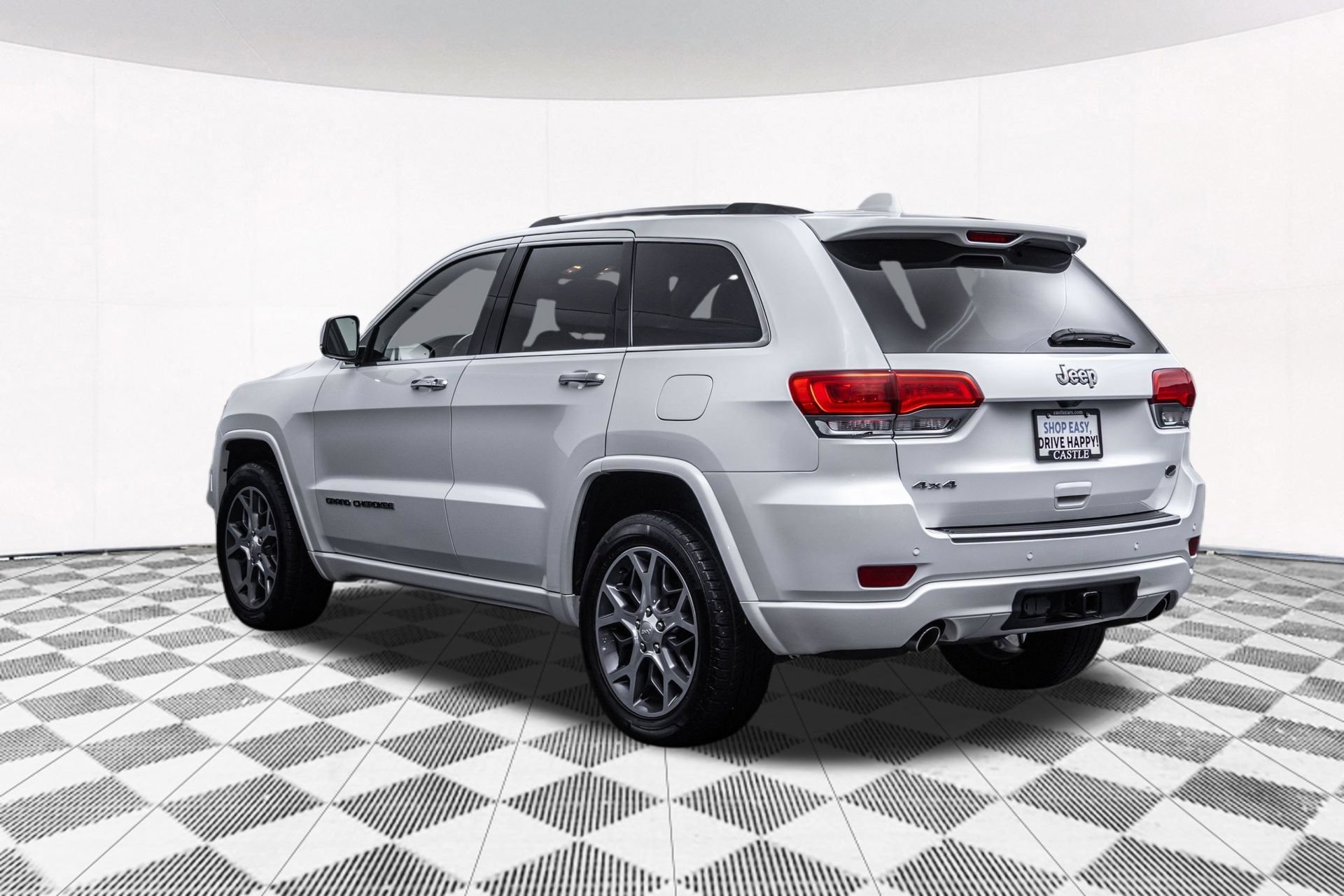 Used 2019 Jeep Grand Cherokee Overland AWD/4WD image 9