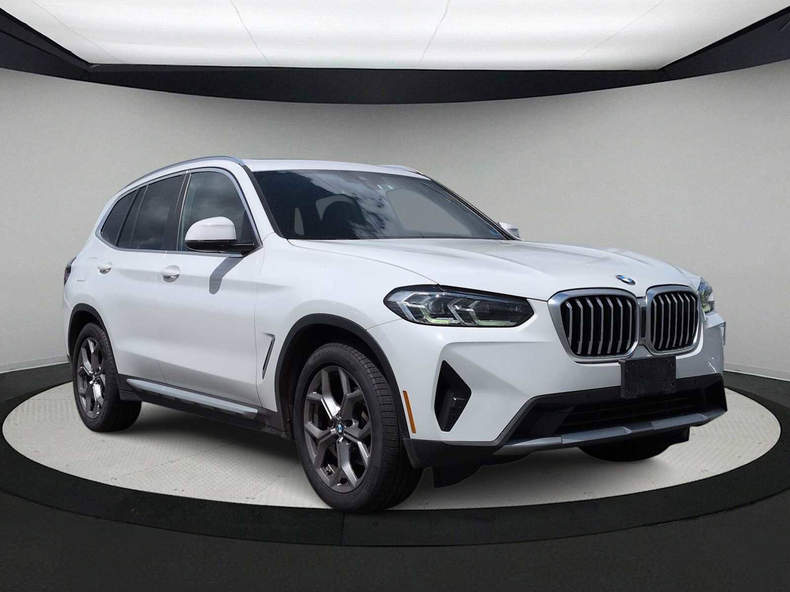 Certified 2023 BMW X3 xDrive30i AWD/4WD image 2